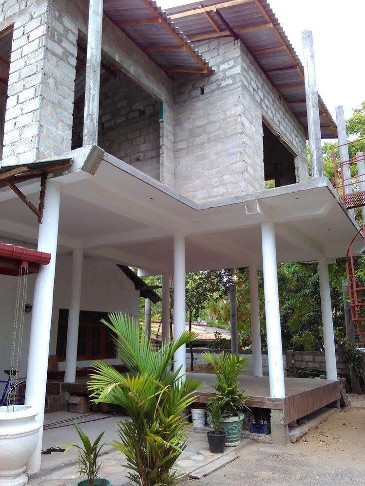 Sanoga Holiday Resort Tissamaharama Luaran gambar
